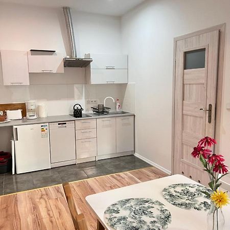 Apartament Lubicz Cracóvia Exterior foto