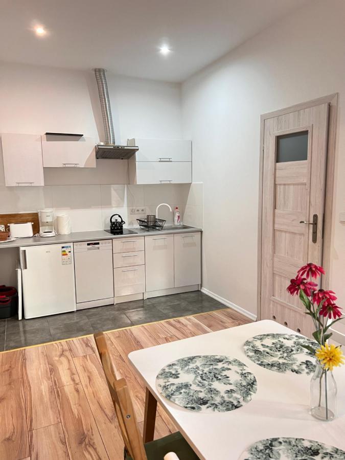 Apartament Lubicz Cracóvia Exterior foto